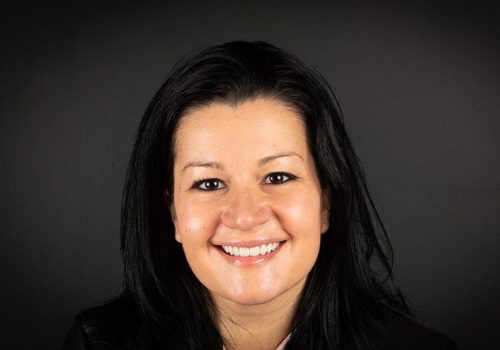 Caso real Isabel. Resultado después del tratamiento dental Caso real Isabel. Resultado después del tratamiento dental